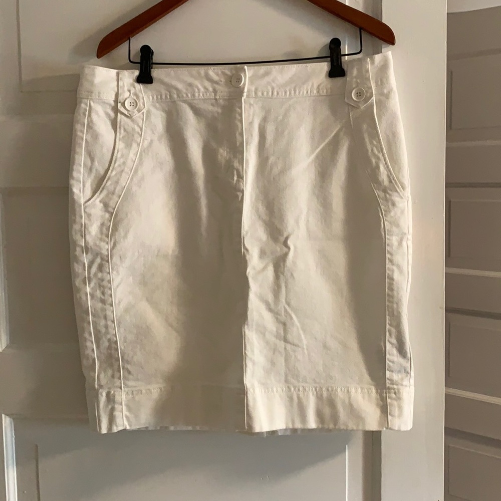 Cute cotton blend white skirt